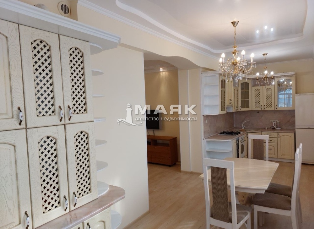 3-к. квартира 94 кв.м, 5/5