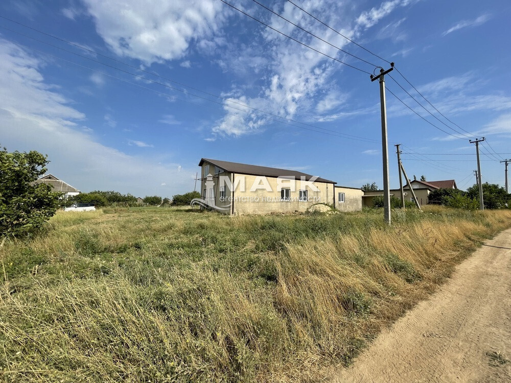 Дом 188 кв.м на участке 20 сот