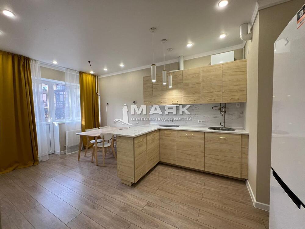 1-к. квартира 51 кв.м, 1/3