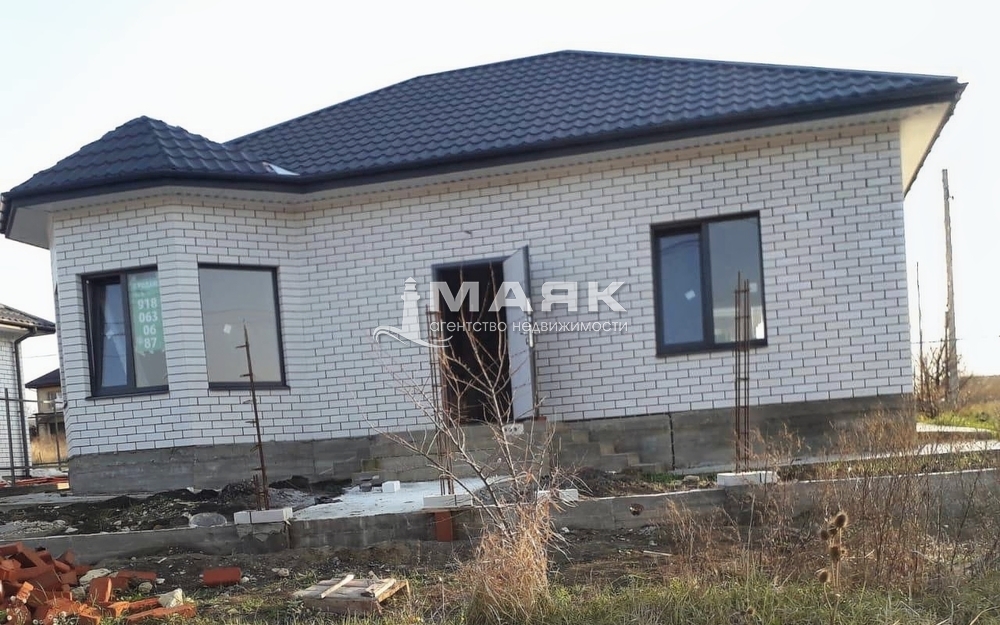 Дом 100 кв.м на участке 3 сот