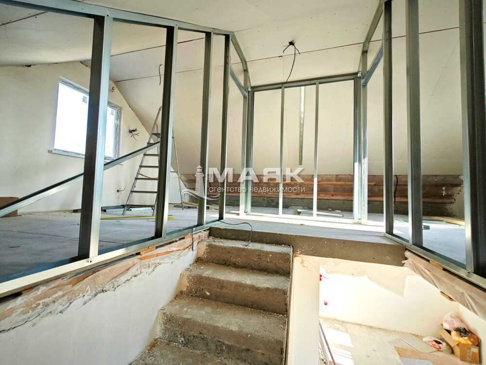 Дом 85 кв.м на участке 3 сот