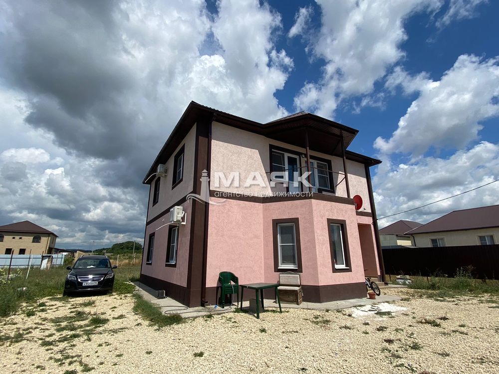 Дом 145 кв.м на участке 10 сот