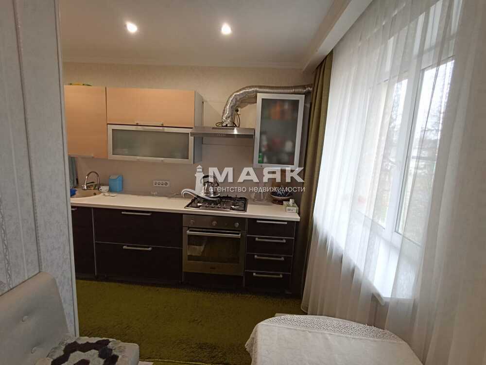 3-к. квартира 64.7 кв.м, 1/2