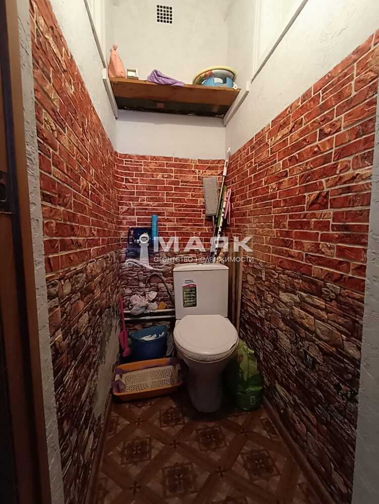 3-к. квартира 72.2 кв.м, 2/2