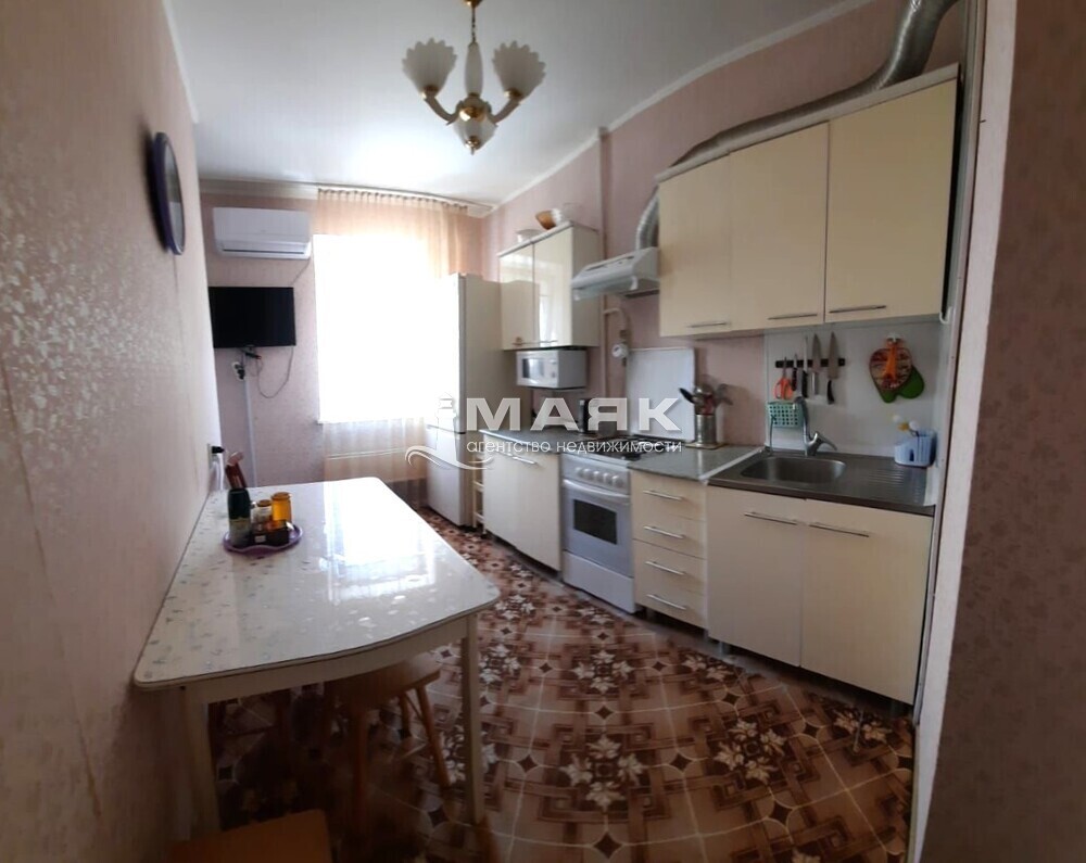 2-к. квартира 55.3 кв.м, 2/10