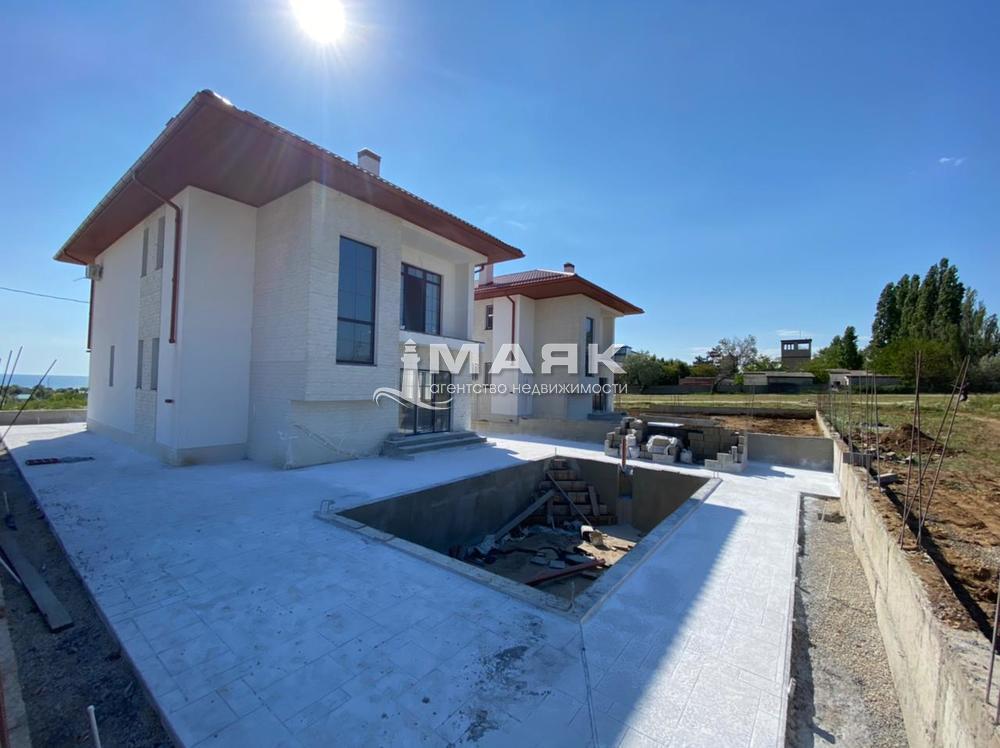 Дом 177.1 кв.м на участке 4.9 сот