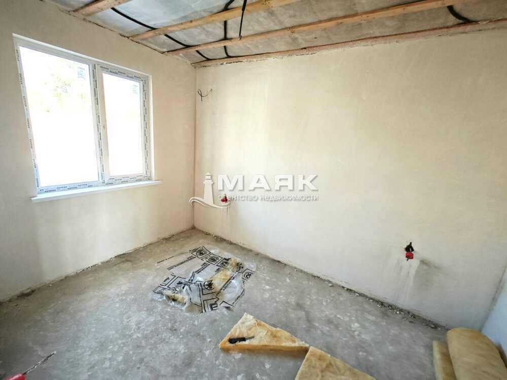 Дом 85 кв.м на участке 3 сот