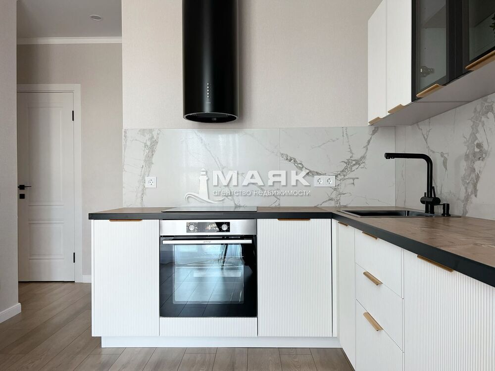 2-к. квартира 55 кв.м, 8/9