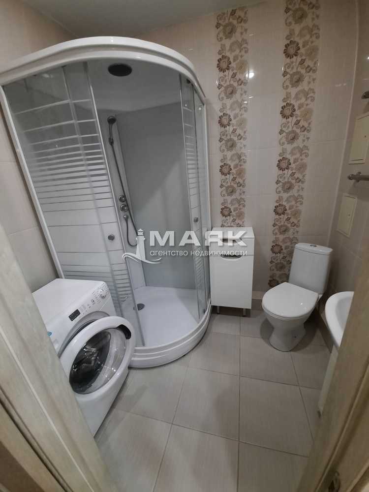 1-к. квартира 33.3 кв.м, 2/8