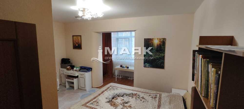 3-к. квартира 106 кв.м, 5/5