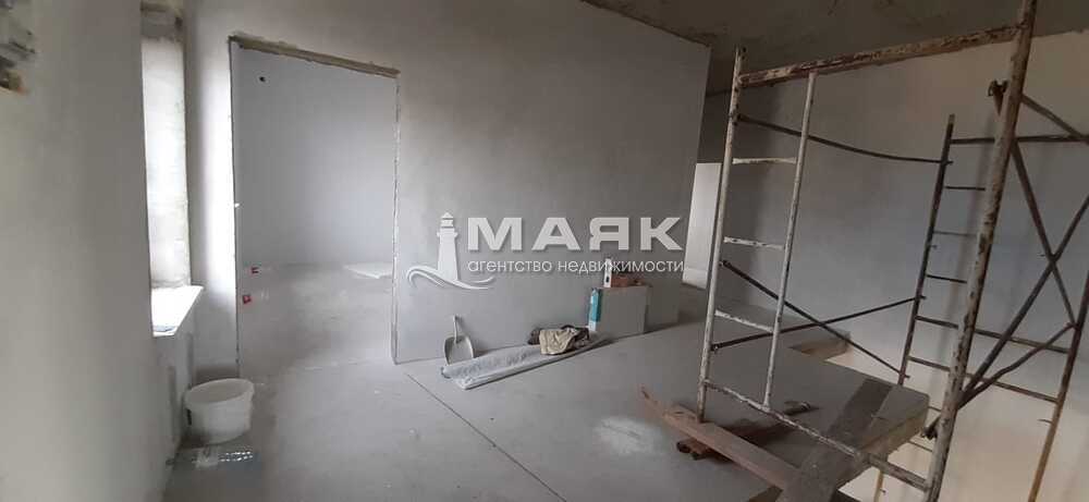 Дом 485.4 кв.м на участке 9.5 сот