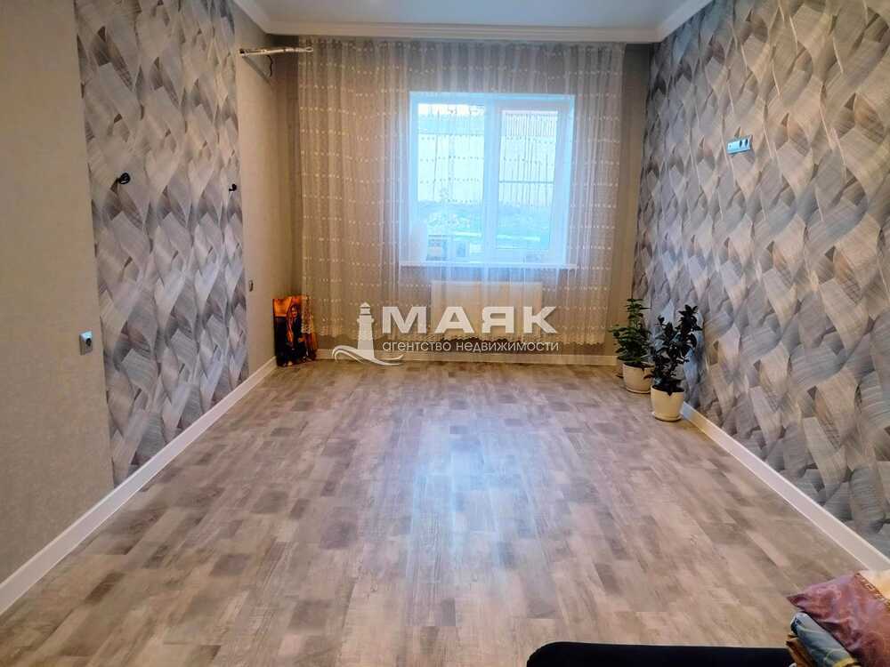 Дом 88.1 кв.м на участке 4.4 сот