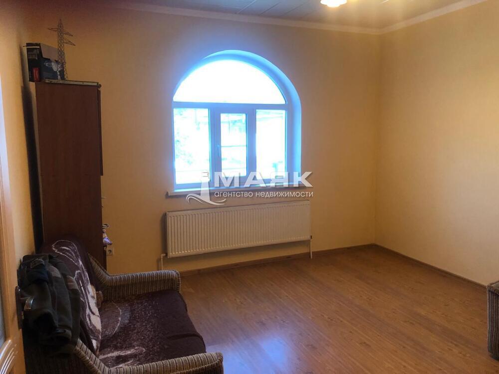 Дом 206 кв.м на участке 17 сот