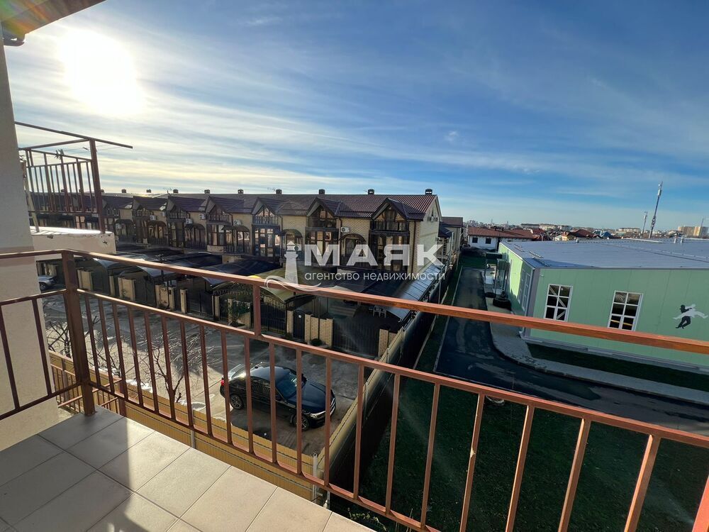 1-к. квартира 56.5 кв.м, 3/3