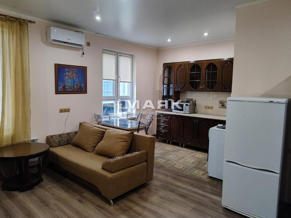 1-к. квартира 37.3 кв.м, 1/5