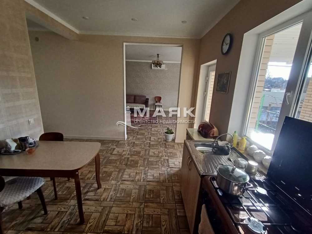 Дом 171 кв.м на участке 6.3 сот