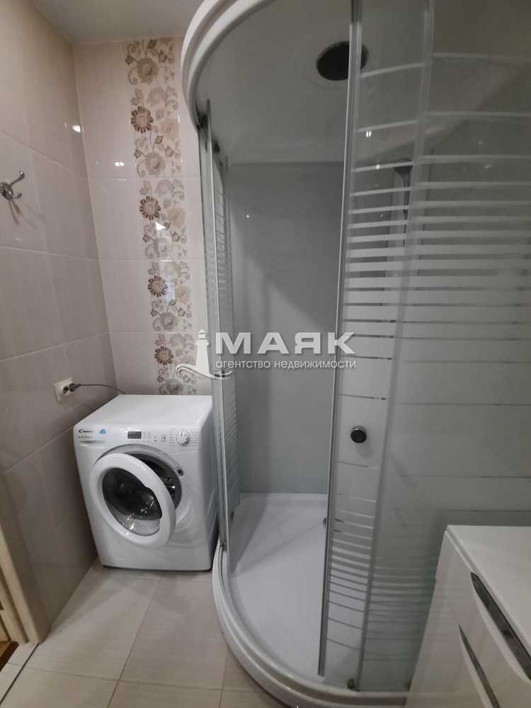 1-к. квартира 33.3 кв.м, 2/8