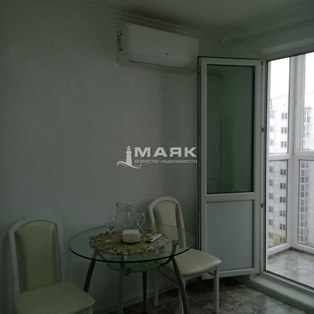 1-к. квартира 40 кв.м, 15/16