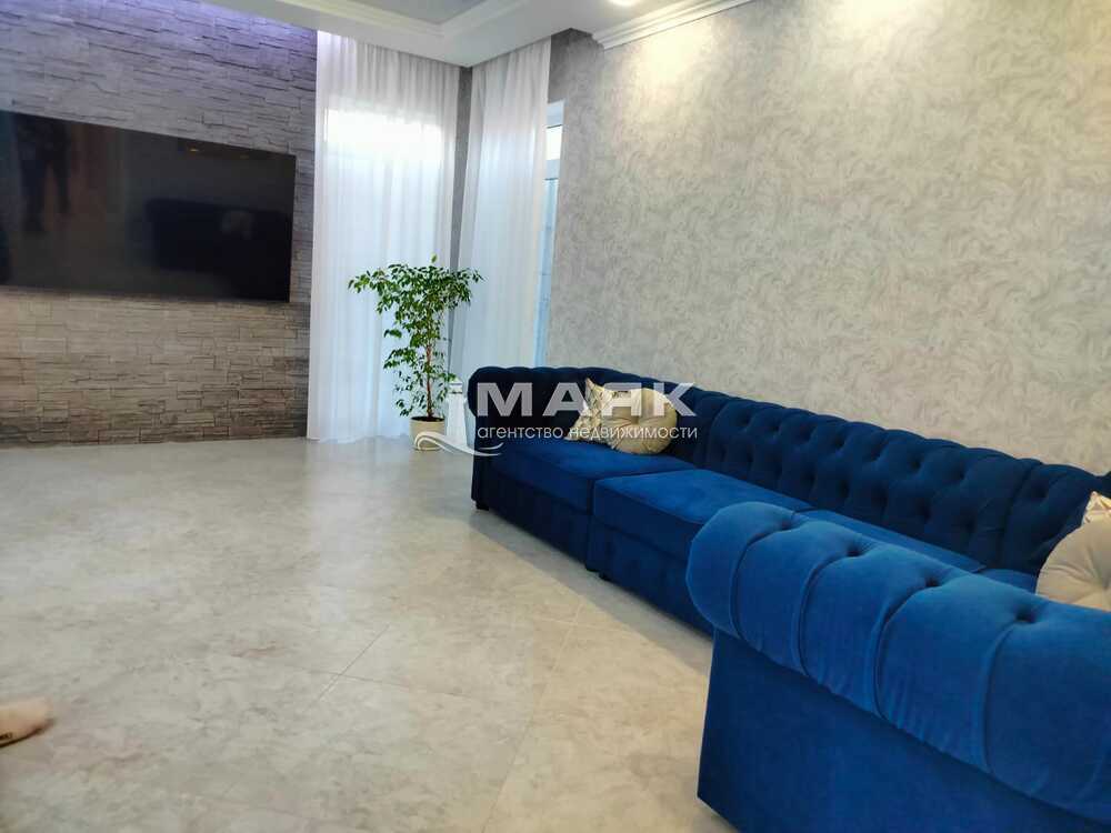 Дом 88.1 кв.м на участке 4.4 сот