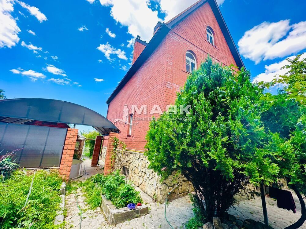 Дом 173 кв.м на участке 20 сот