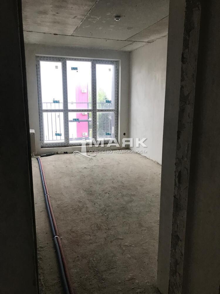 1-к. квартира 42.4 кв.м, 2/4