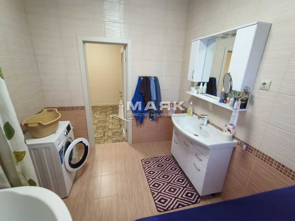 Дом 171 кв.м на участке 6.3 сот