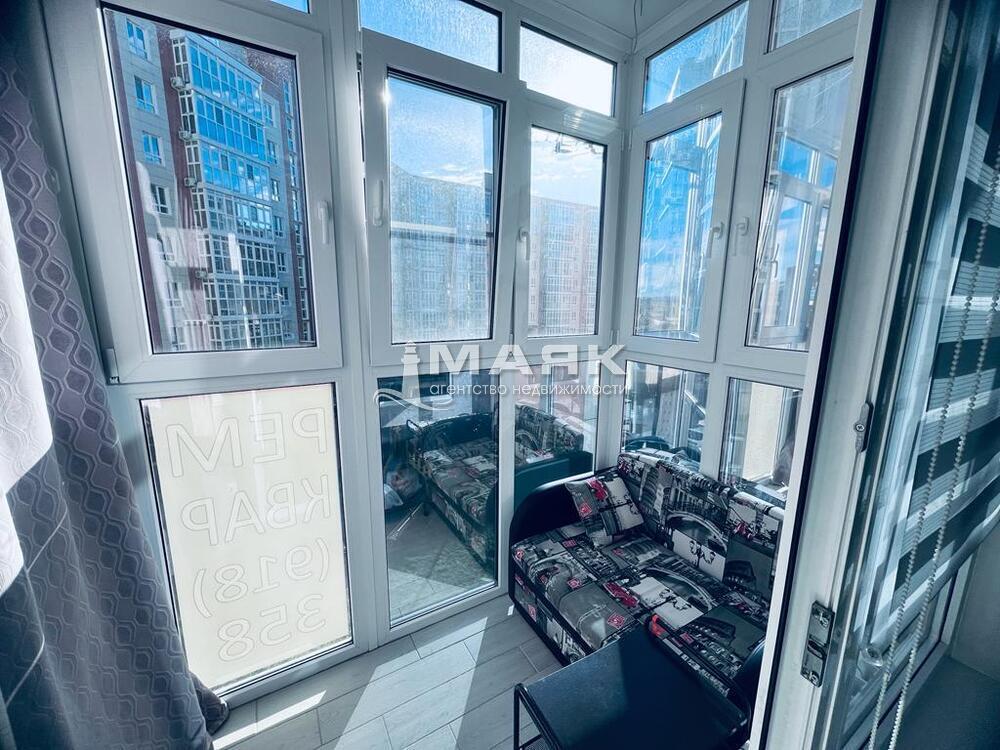 2-к. квартира 37 кв.м, 3/8