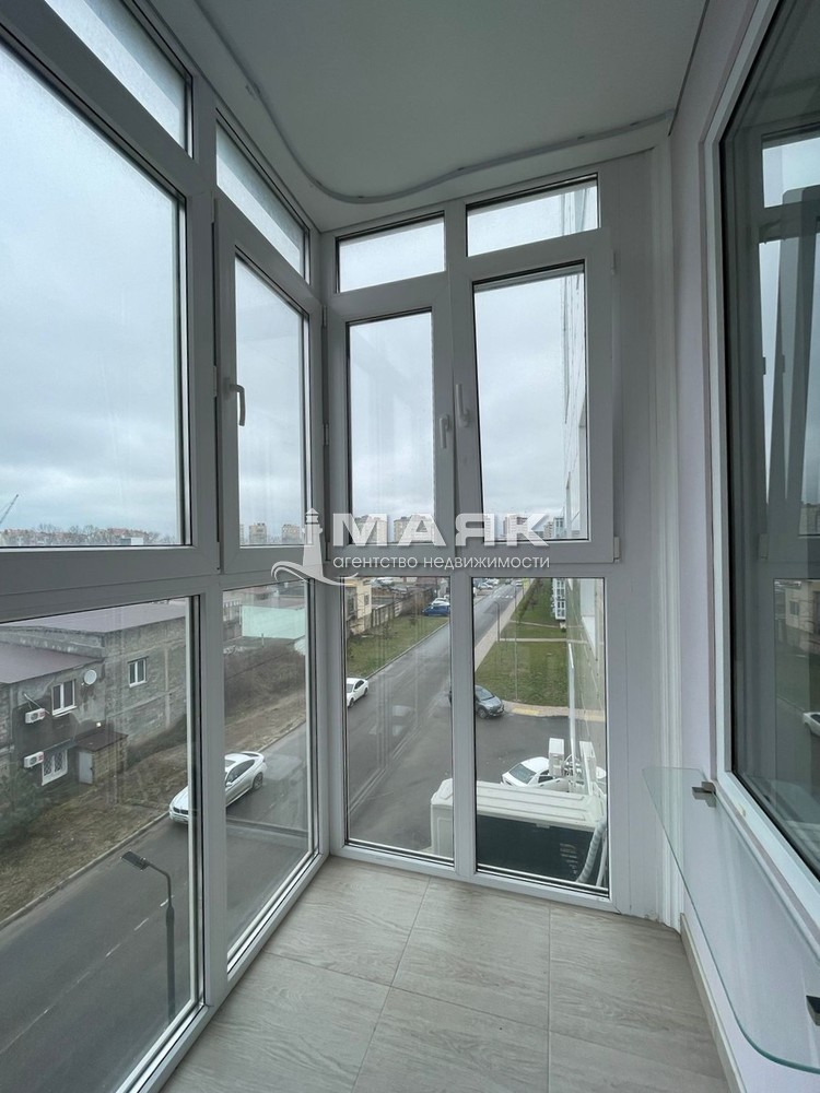 3-к. квартира 86.3 кв.м, 4/8