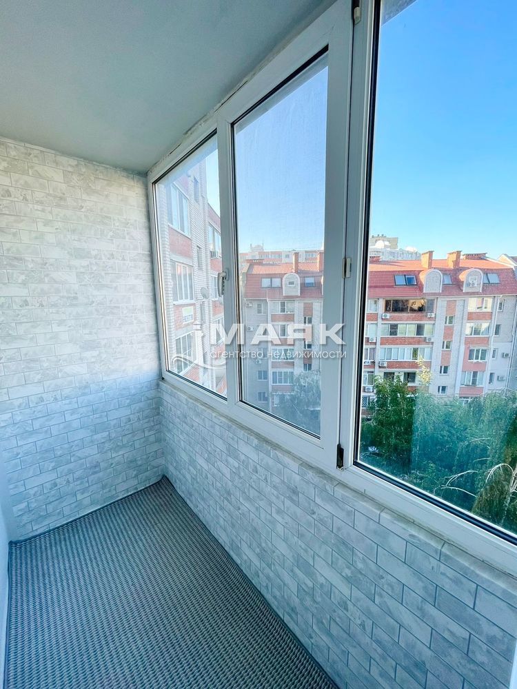 3-к. квартира 110.7 кв.м, 6/8