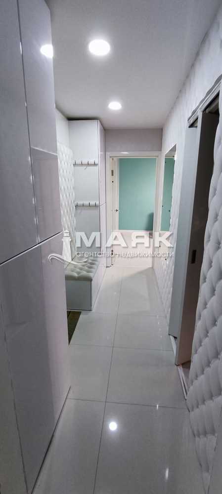 3-к. квартира 58 кв.м, 1/5