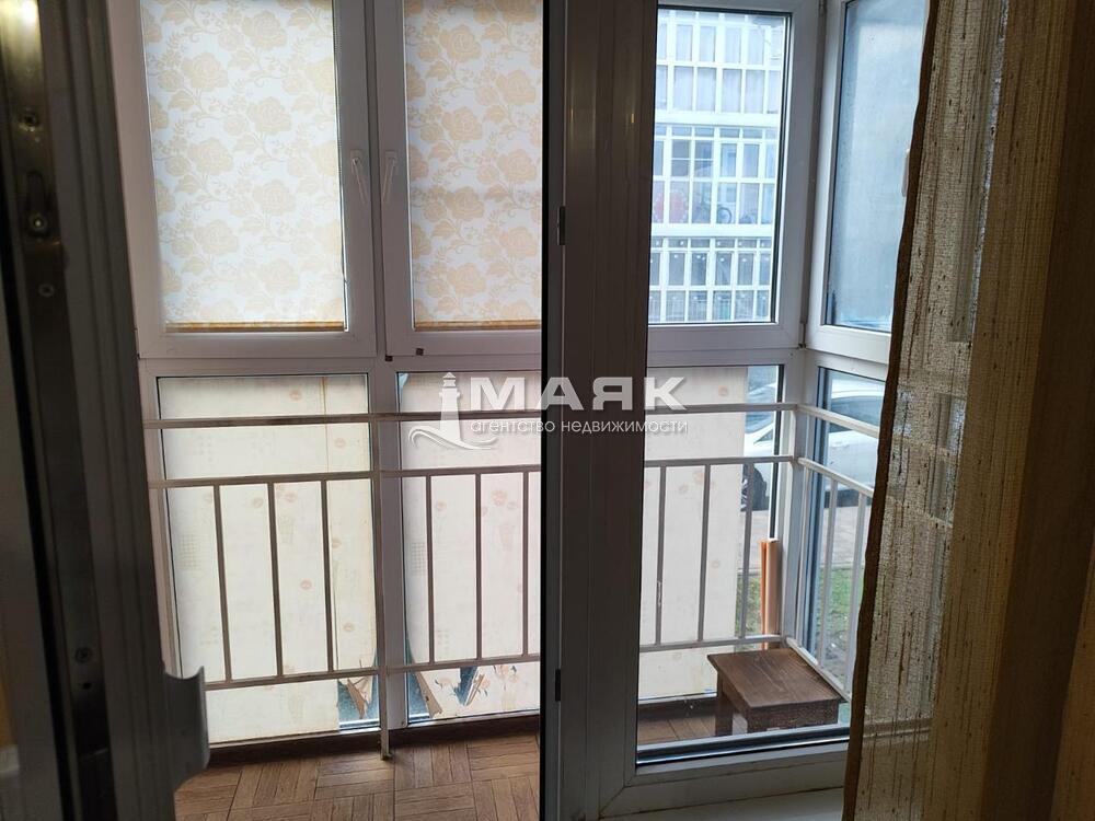 1-к. квартира 37.3 кв.м, 1/5