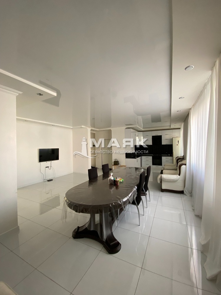 3-к. квартира 120 кв.м, 6/9