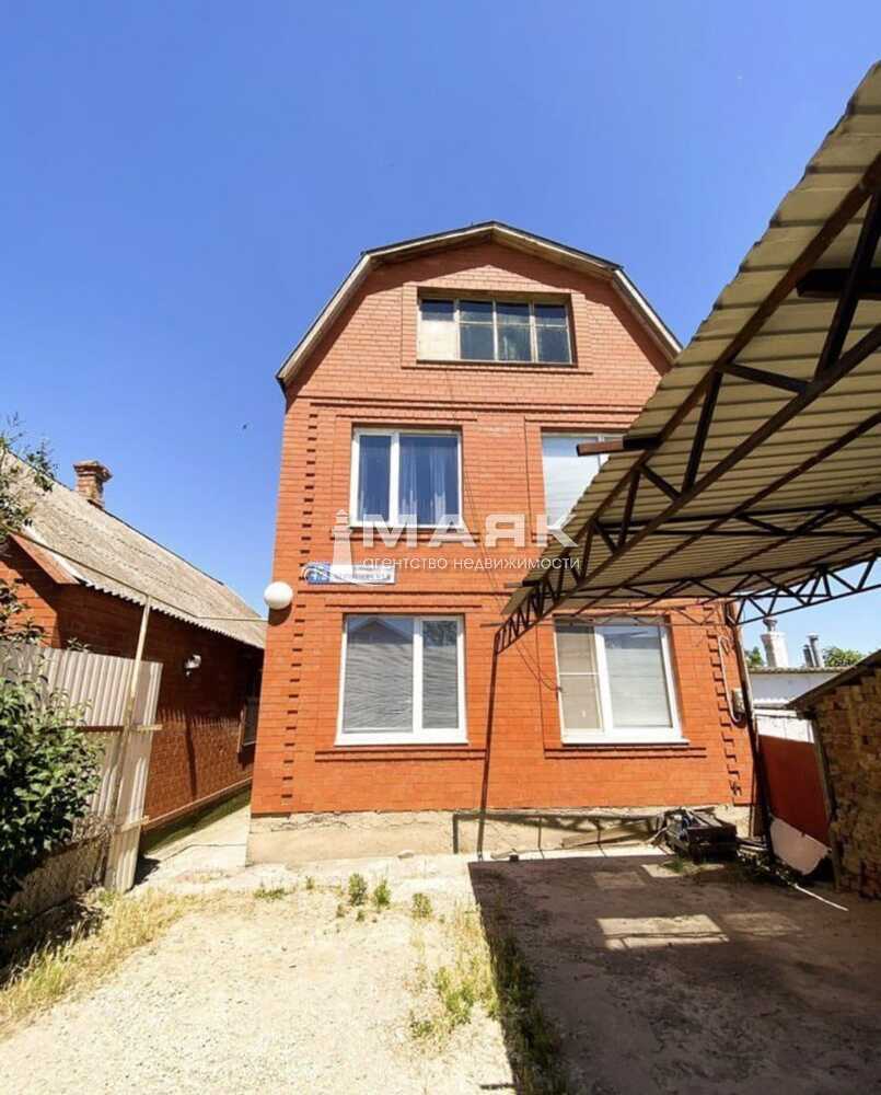 Дом 120 кв.м на участке 10 сот