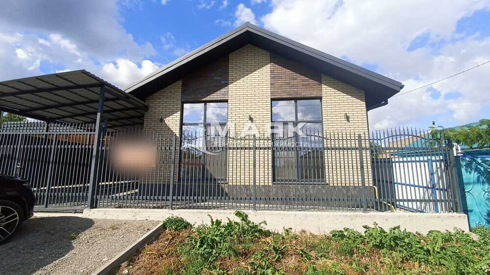 Дом 93.2 кв.м на участке 3 сот