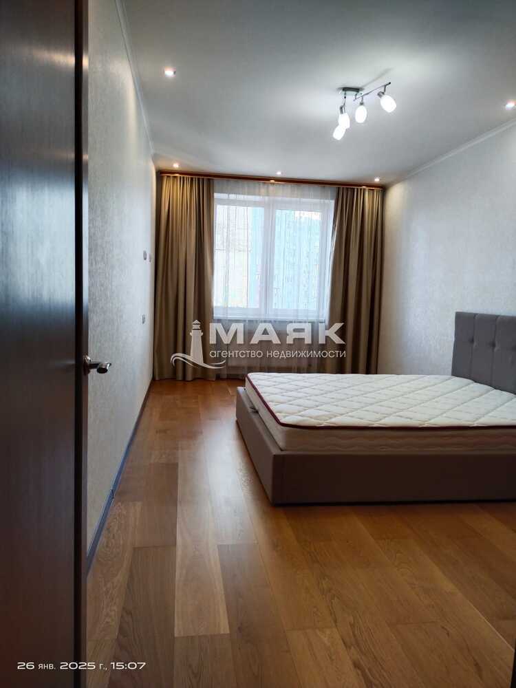 2-к. квартира 66 кв.м, 4/17