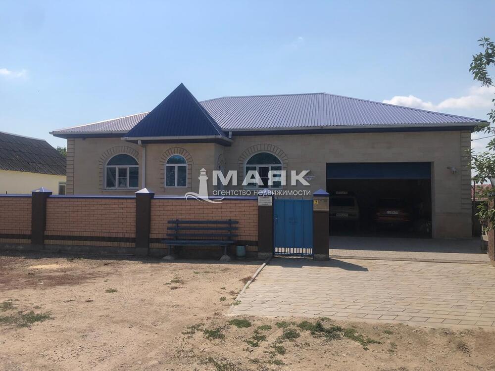 Дом 206 кв.м на участке 17 сот