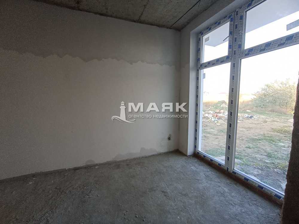 Дом 192 кв.м на участке 4.7 сот