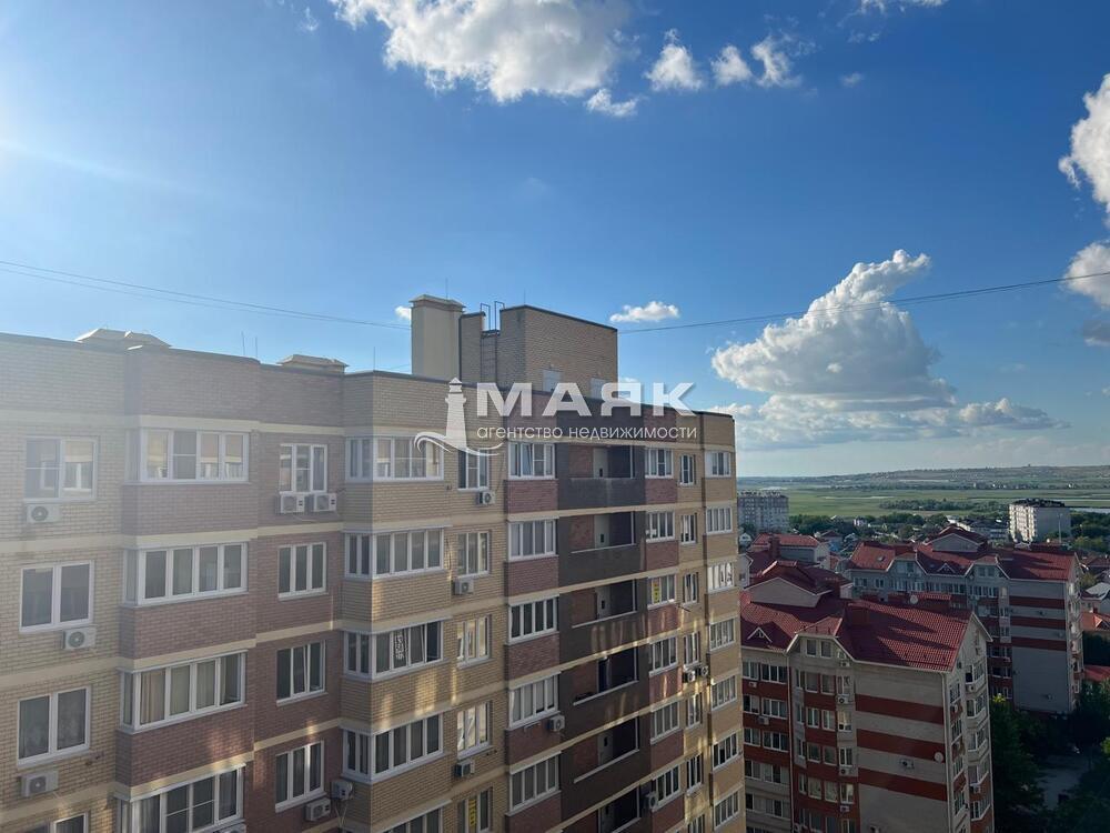 1-к. квартира 37 кв.м, 13/13