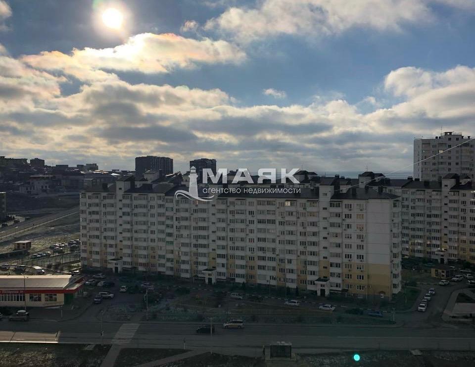 1-к. квартира 42 кв.м, 14/16