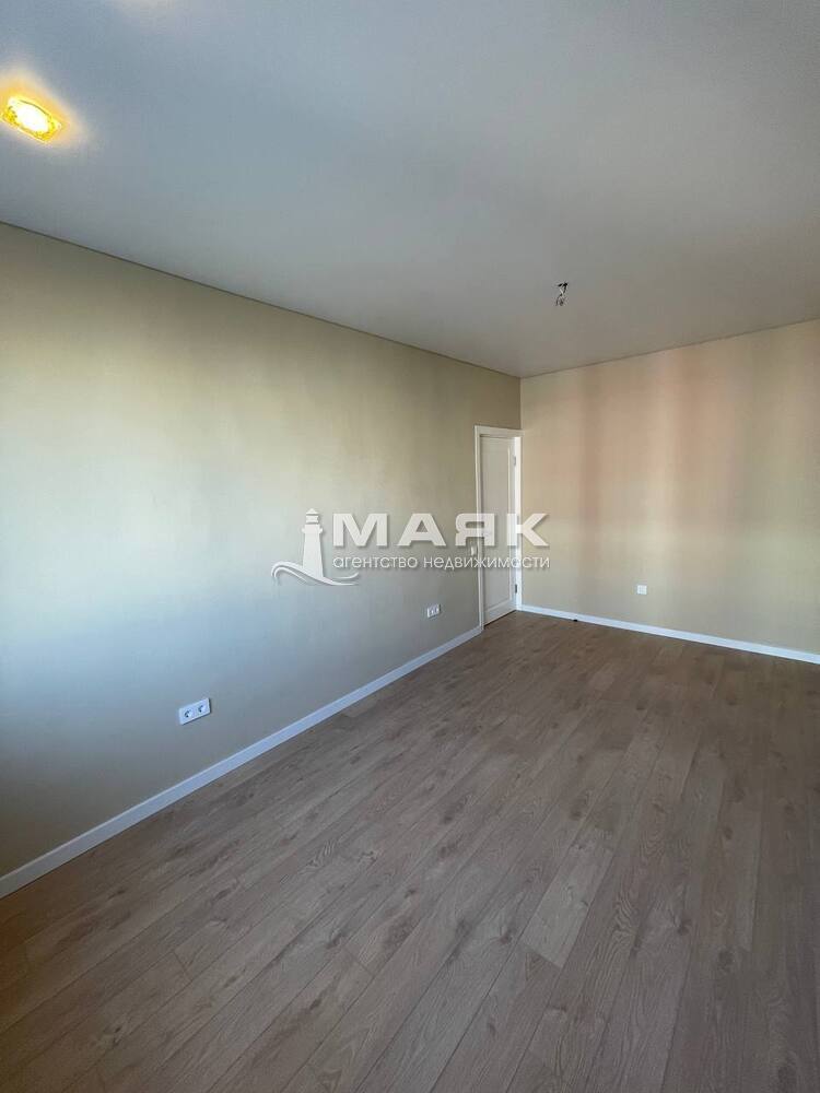 1-к. квартира 37 кв.м, 7/9