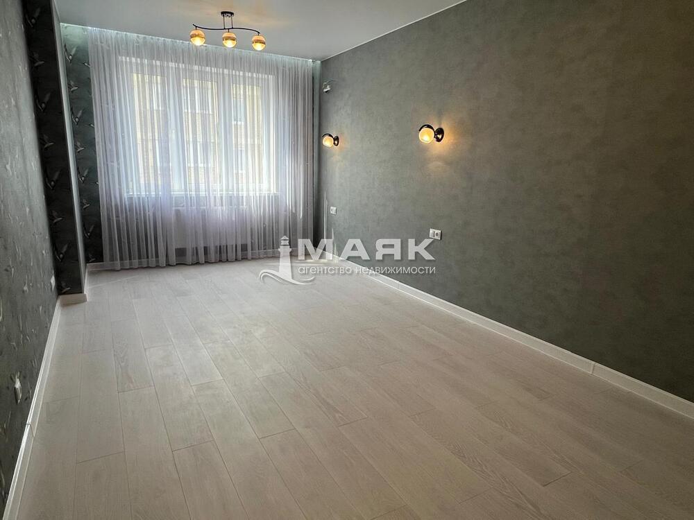 1-к. квартира 45 кв.м, 12/13