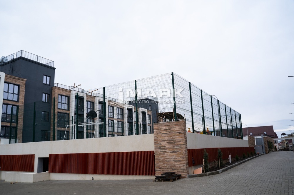 1-к. квартира 42.4 кв.м, 2/4