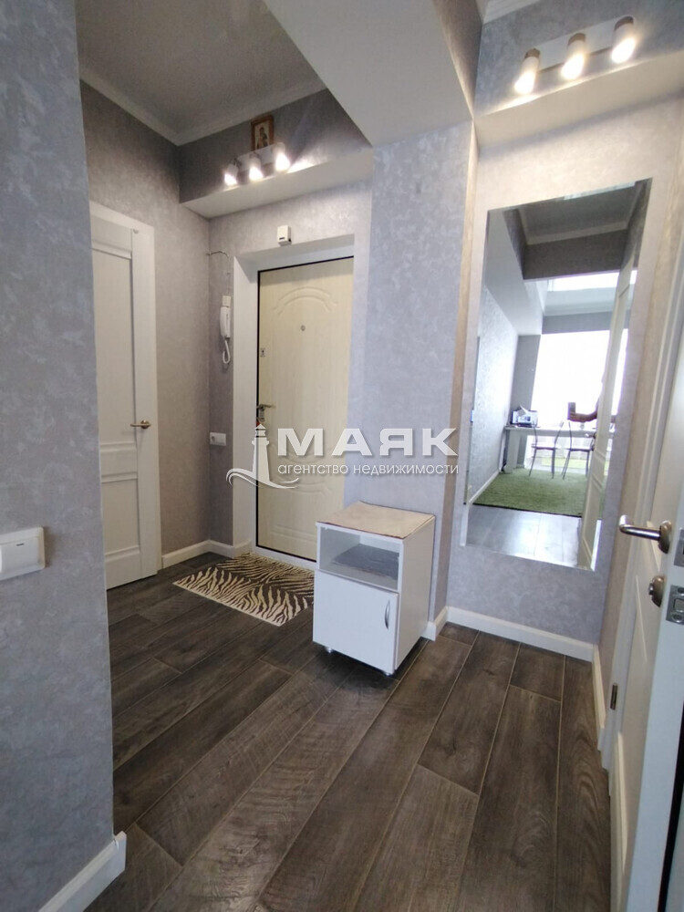 2-к. квартира 51.2 кв.м, 9/10