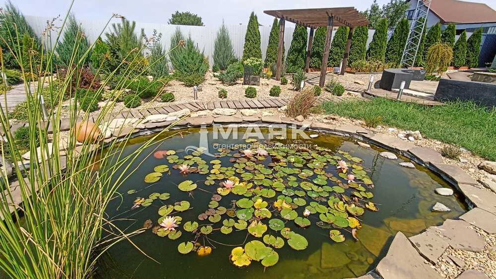 Дом 248 кв.м на участке 22 сот