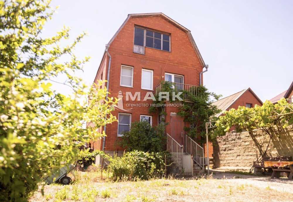 Дом 120 кв.м на участке 10 сот