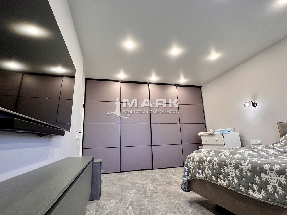 2-к. квартира 69.59 кв.м, 4/14