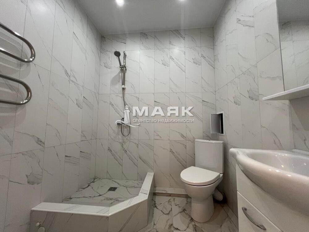 1-к. квартира 45 кв.м, 12/13