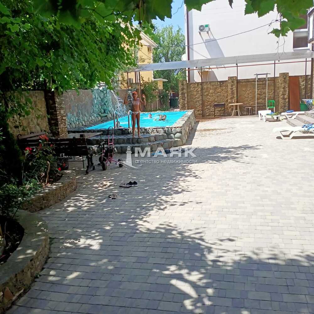 Студия 25 кв.м, 1/3