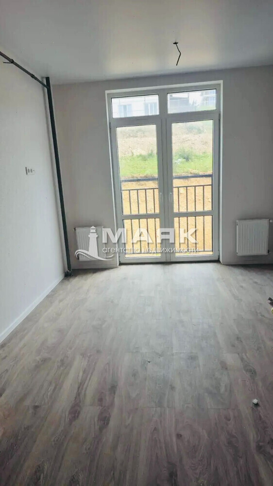 1-к. квартира 42 кв.м, 2/4