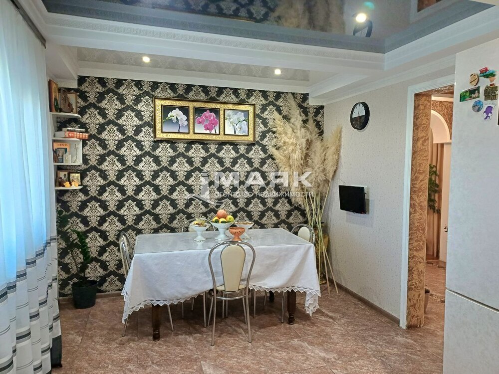 4-к. квартира 100 кв.м, 1/1